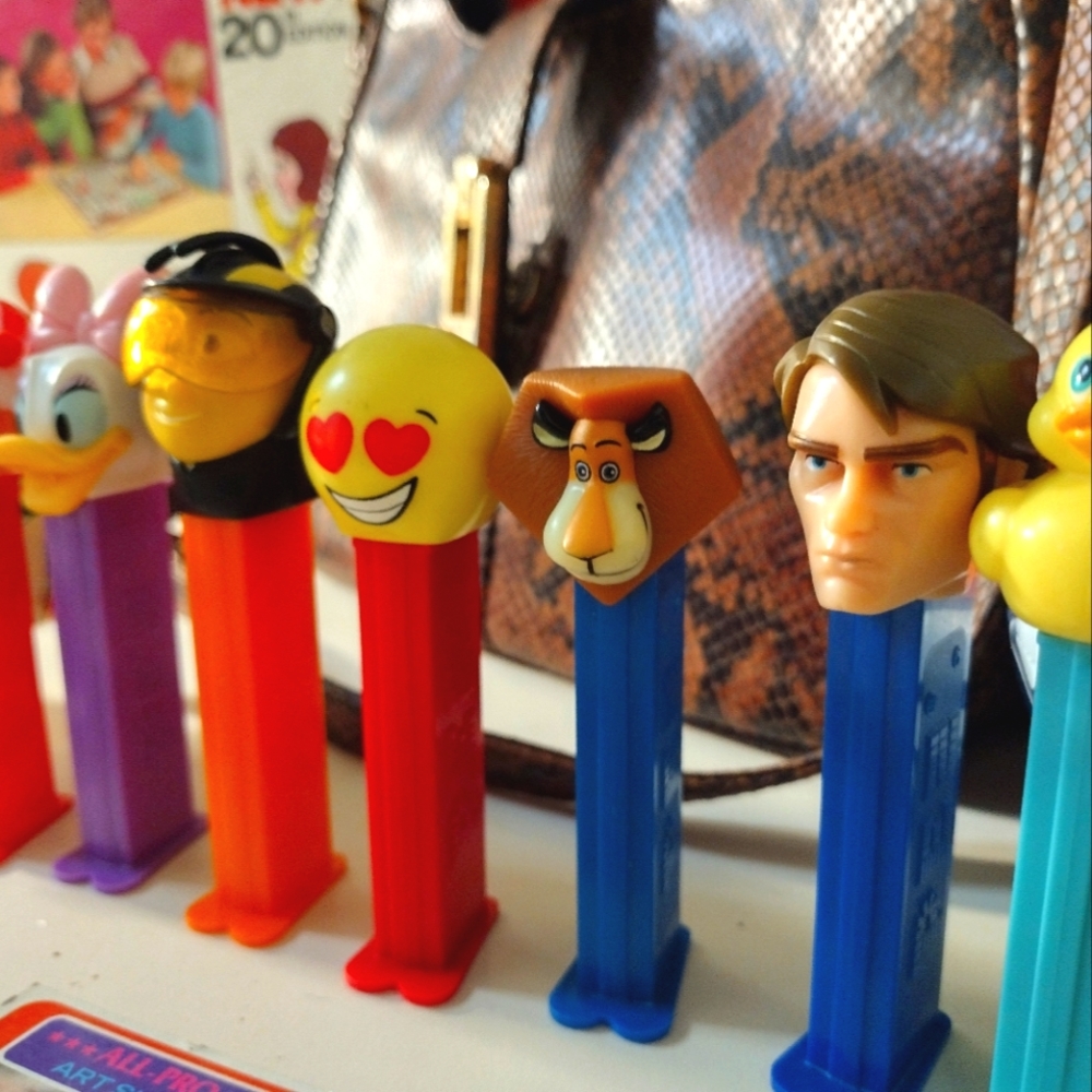 Vintage PEZ dispenser lot of 7. Santa from 1980 Made in Slovenia plus 6 others!!